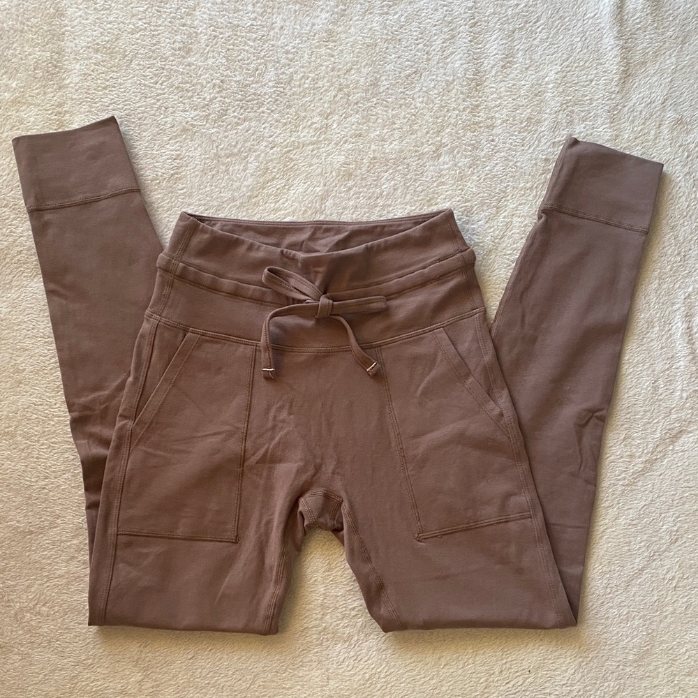Halara Jogger Pants size XS NWT
